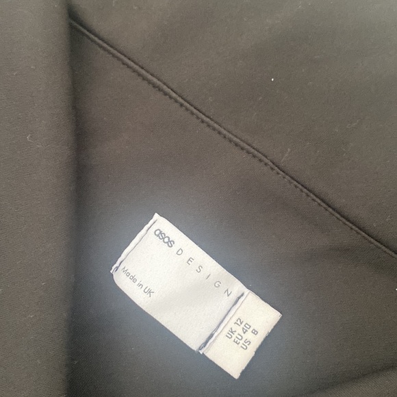 ASOS Design - Sz. 8 - off shoulder black dress - Picture 5 of 5